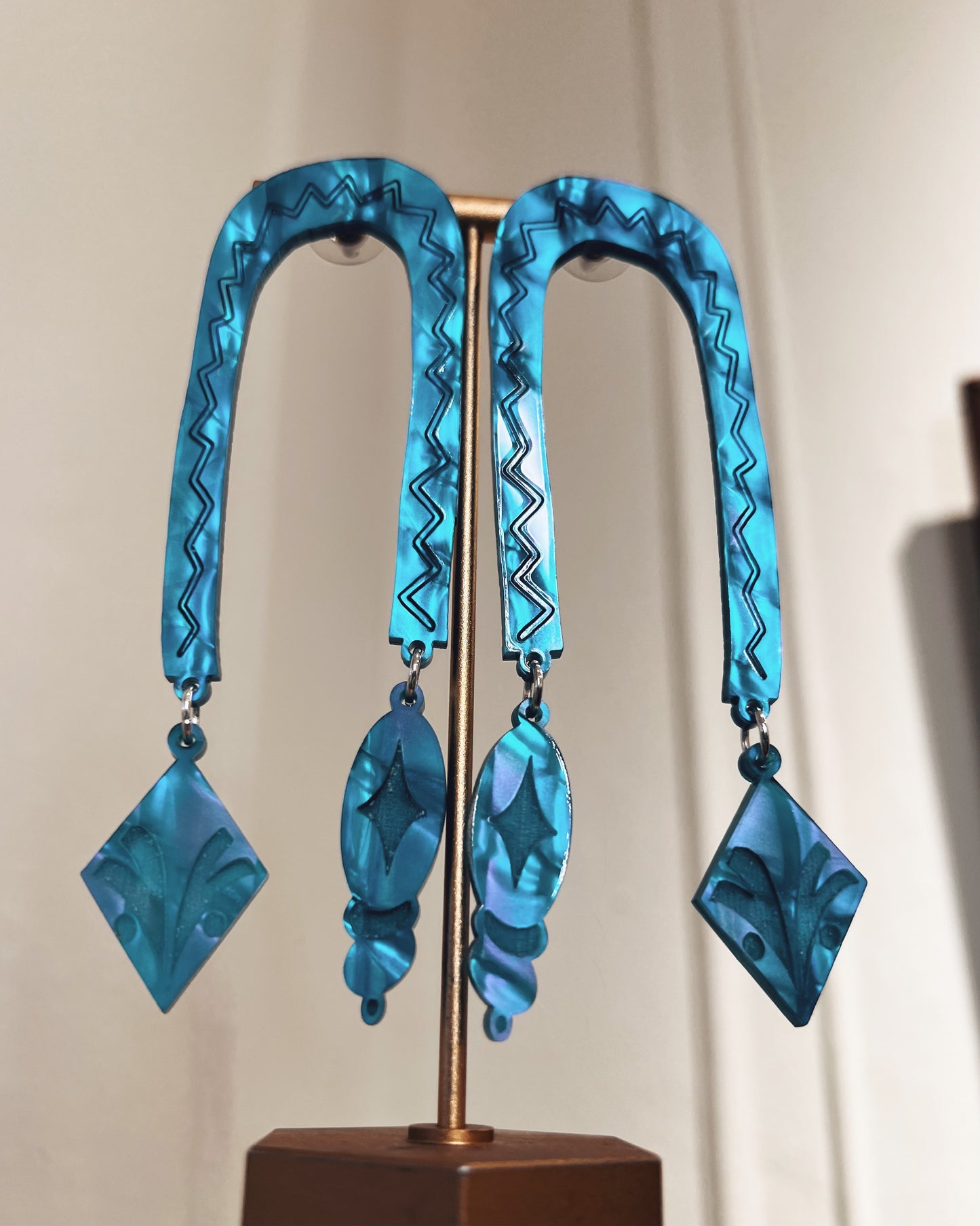 Teal Sha Snake Earrings